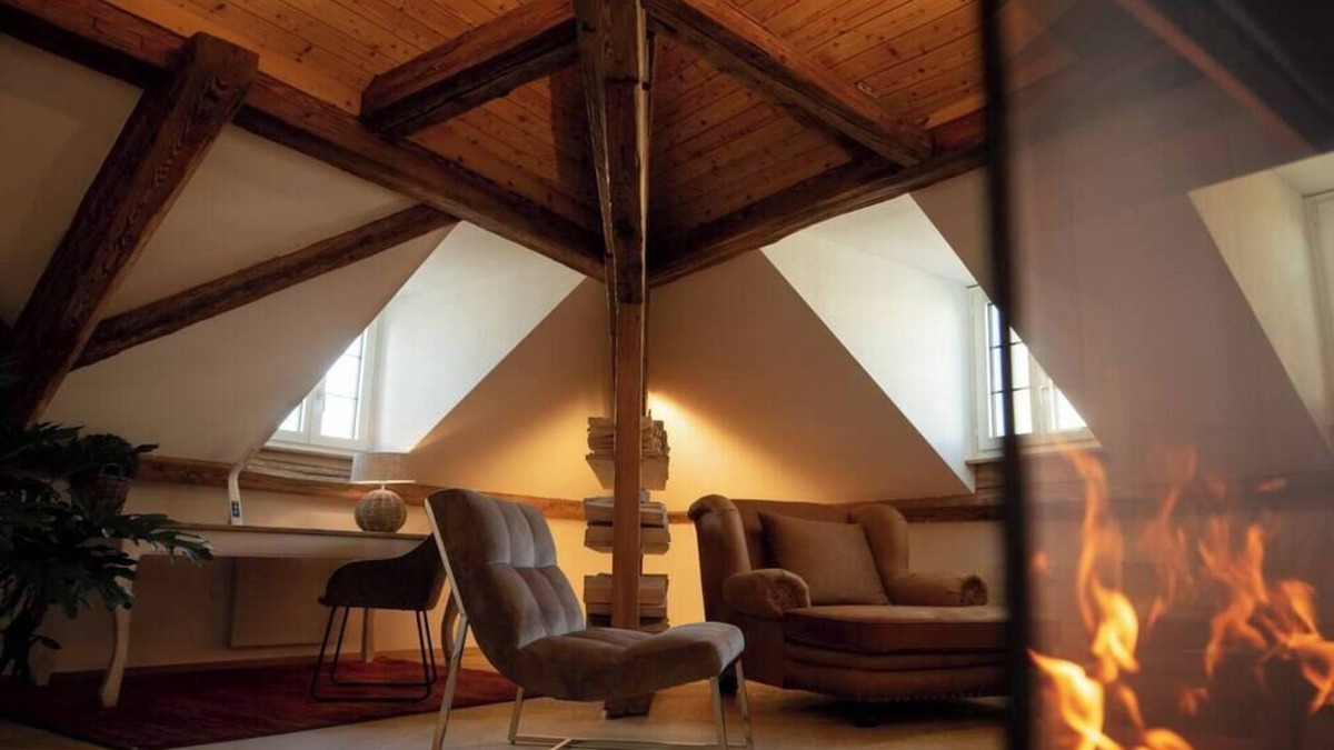 Old City of Bern Apartment | Modern old building apartment with pool and sauna