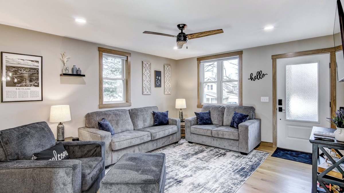 Eau Claire House | Modern On Main - Stylish Comfort Near Downtown