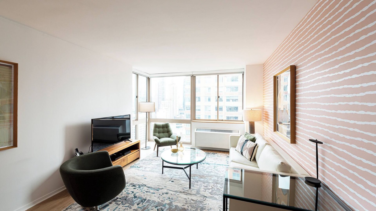 NoMad Apartment | Modern One Bedroom in Centralized, Convenient Chel