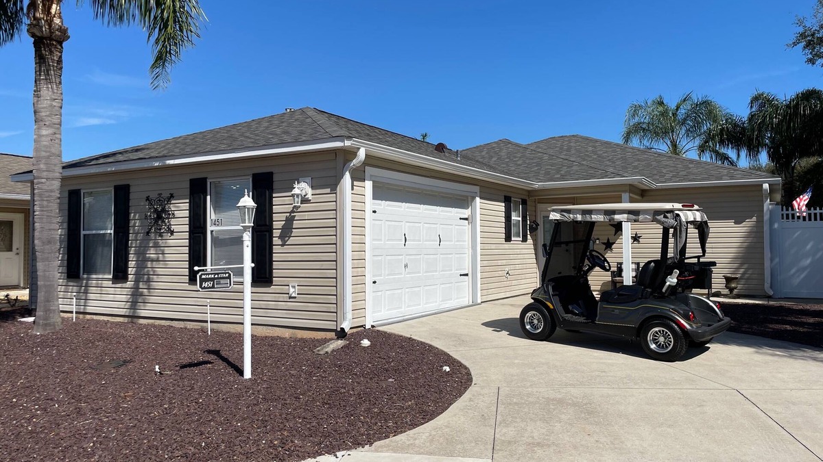 Duval House | Modern Open-Plan Home w/Updated Kitchen, Private Lanai & Golf Cart