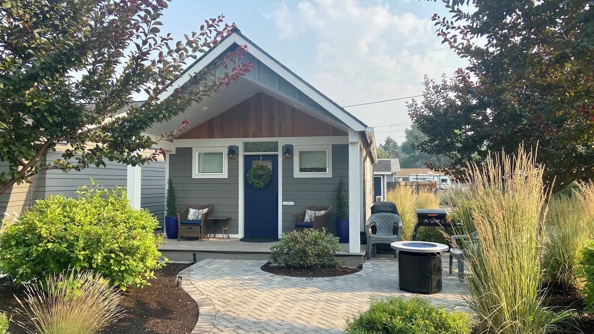 Orchard District House | Modern, pet-friendly stay centrally located, minutes to everything in Bend!
