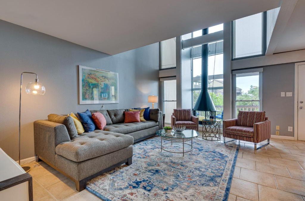 Point Venture House | Modern Point Venture Vacation Rental with Deck!