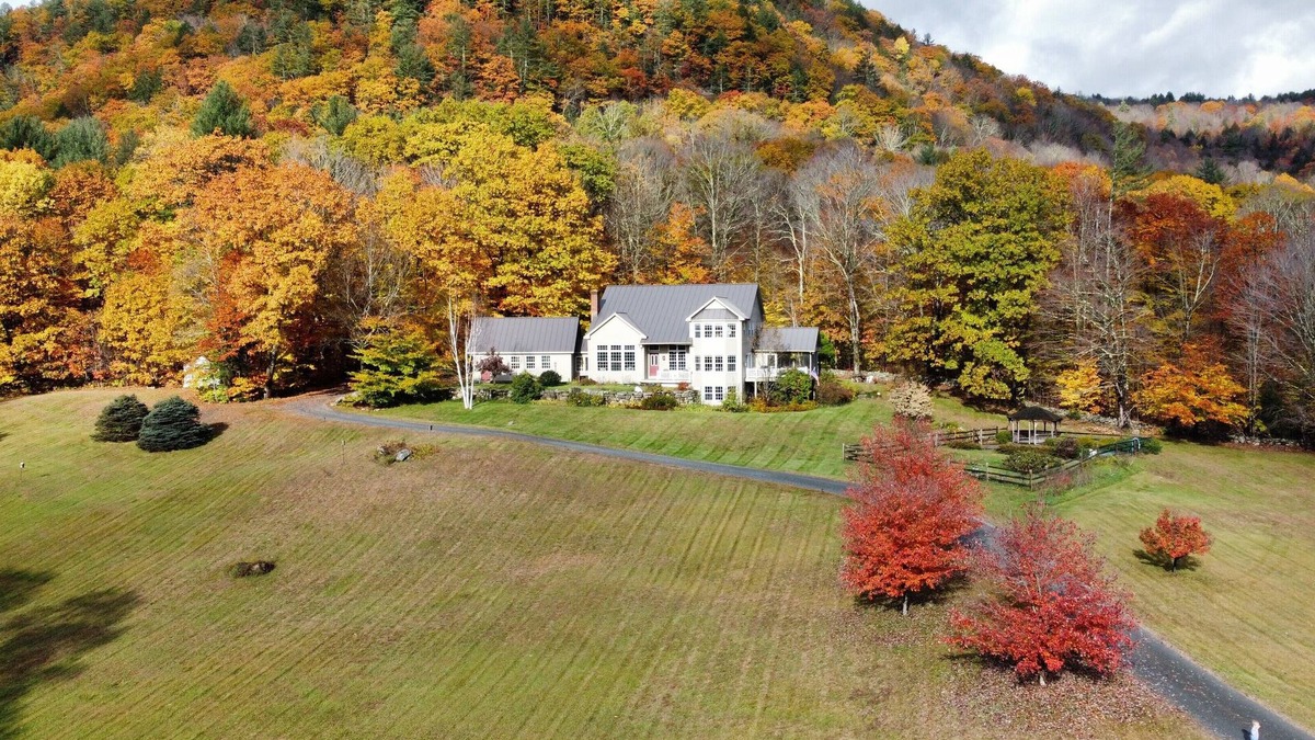Townshend House | Modern private home 30 acres w/pool, river, billiards, & near 4 ski mtns