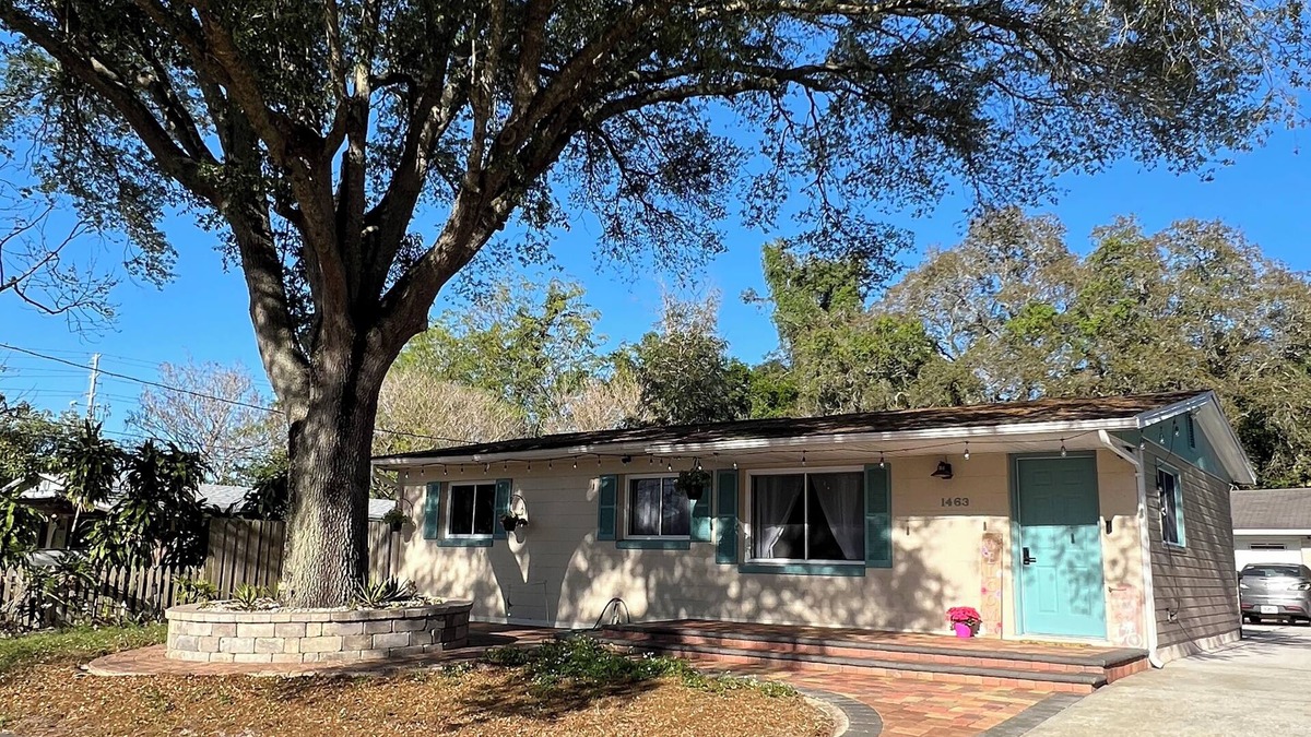 Gotha House | Modern, Quaint Home -Orlando-Historic Gotha, FL 15 mins from theme parks! ❤️