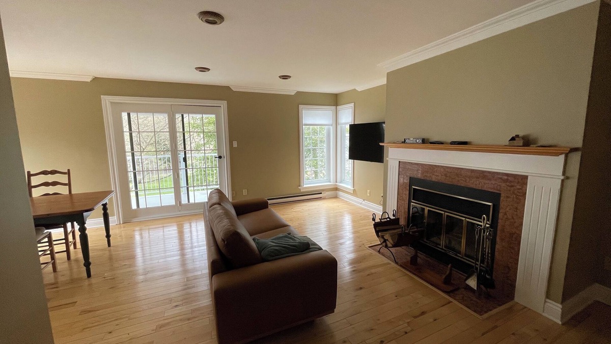 Knowlton Condo | Modern, Quiet, and Convenient 3BR Condo in Knowlton