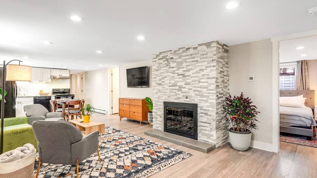 Sloan Lake House | Modern | Regis | Sloans Lake | Work-Friendly