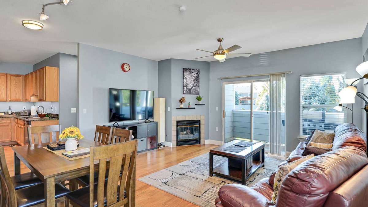Allendale Area House | Modern Retreat – 20 Minutes to Denver & Red Rocks, Close to Mountains!