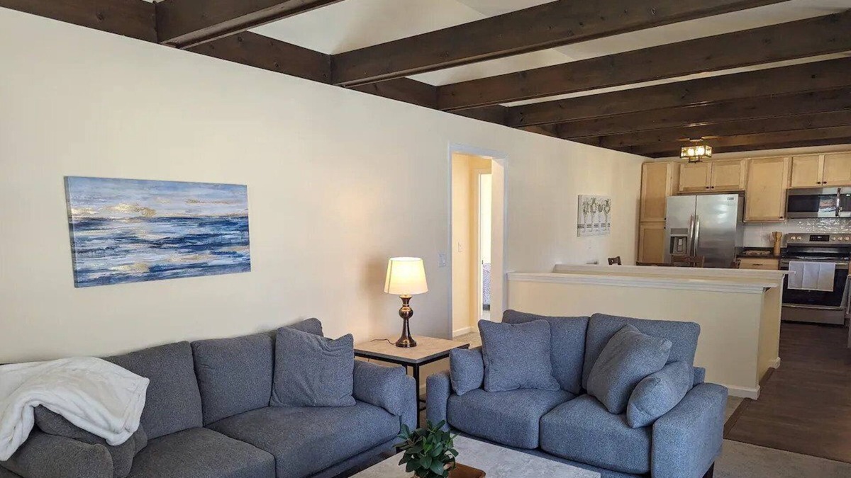 Whitewater House | Modern Retreat in the Woods near Whitewater Lake