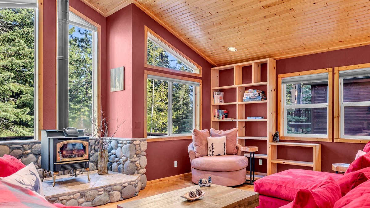 Truckee House | Modern Retreat in Truckee with A/C & Game Room
