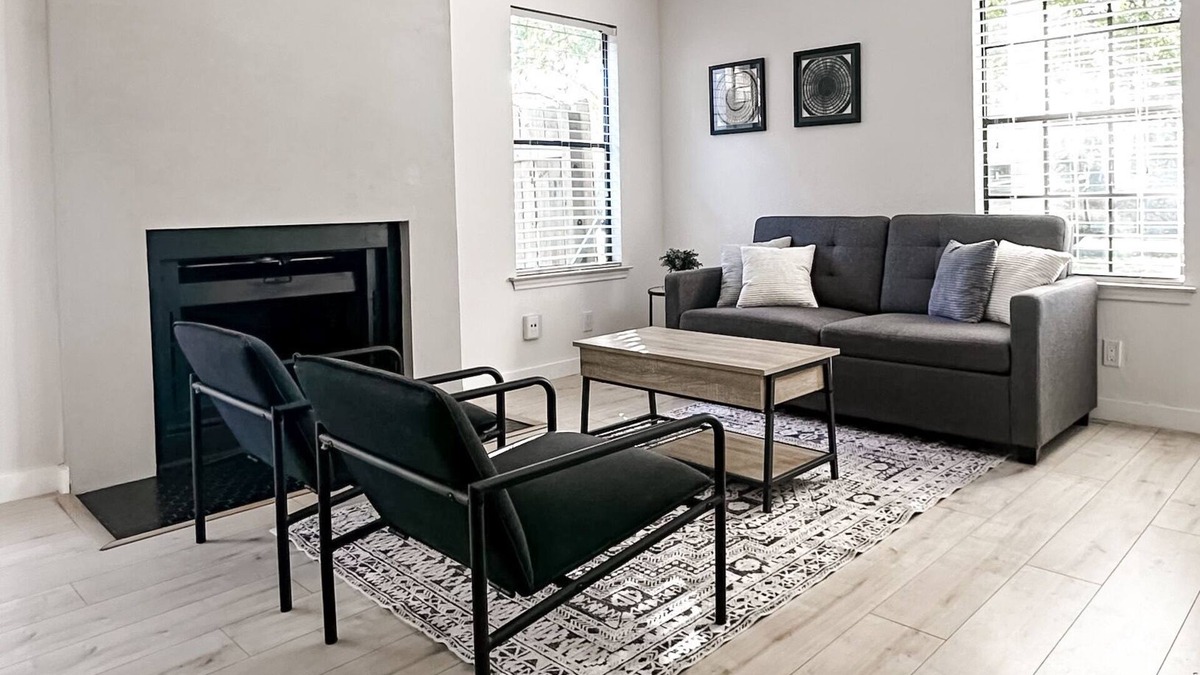 Greenslopes At Lake Creek House | Modern Retreat Near Downtown Round Rock