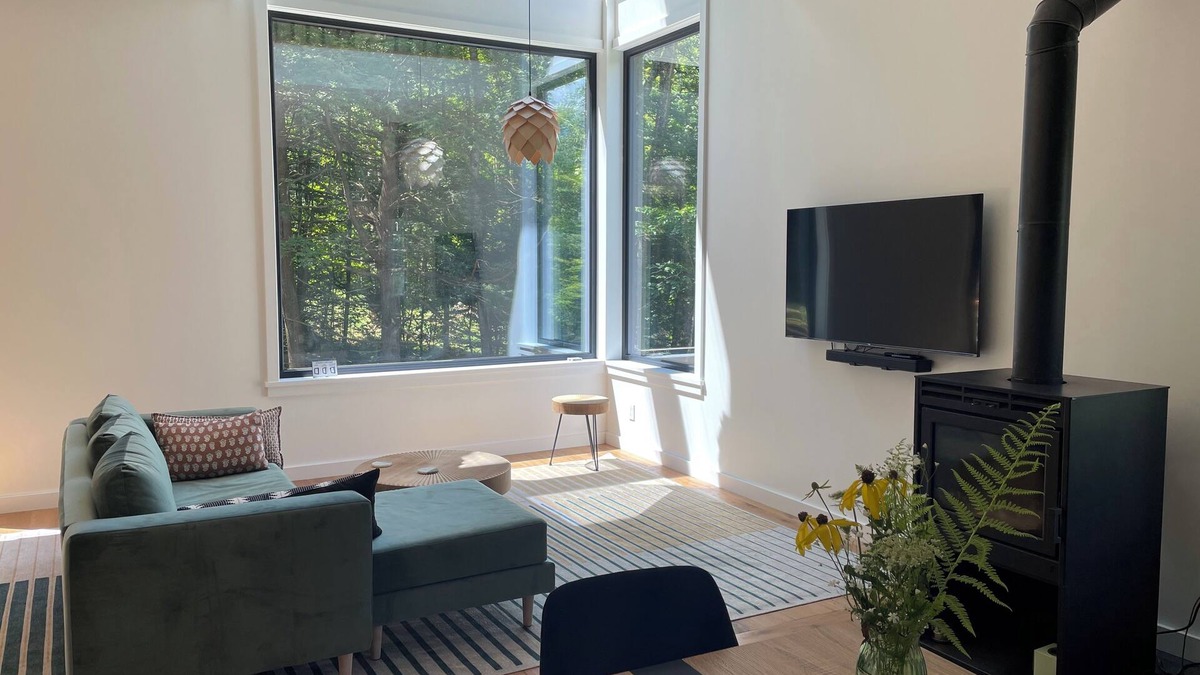 Berkshire House | Modern Retreat on Goose Pond