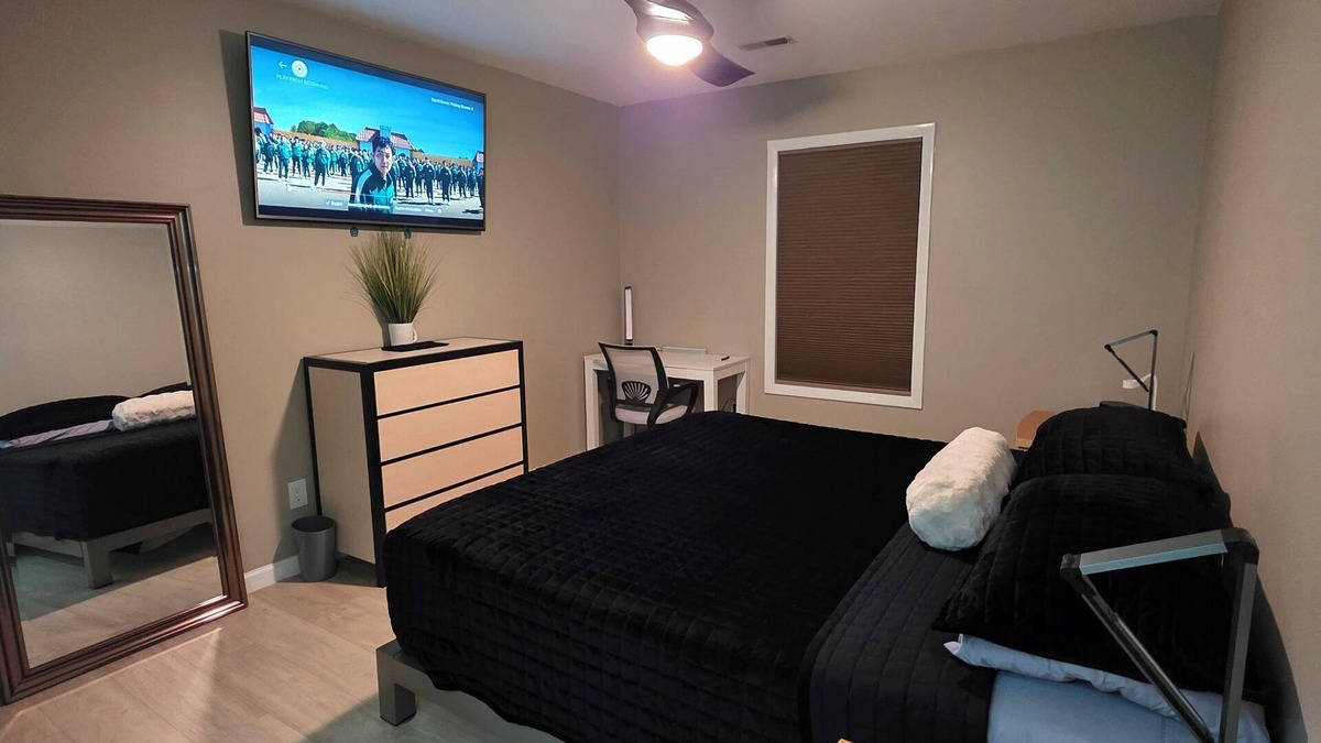 High Point Condo | Modern/Retro 1br Condo by Exceptional Stays