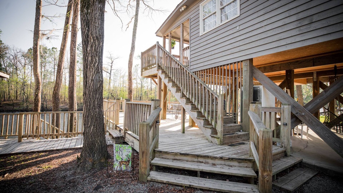 Burgaw House | Modern Riverfront Property on Northeast Cape Fear River