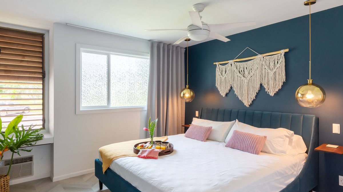 Kahuku Condo | Modern, Romantic Vibes in the Tropics