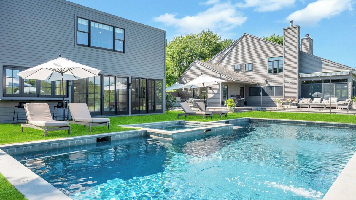 Bridgehampton House | Modern Rustic Bridgehampton Escape with Pool, Hot Tub, Gym & Stylish Interiors