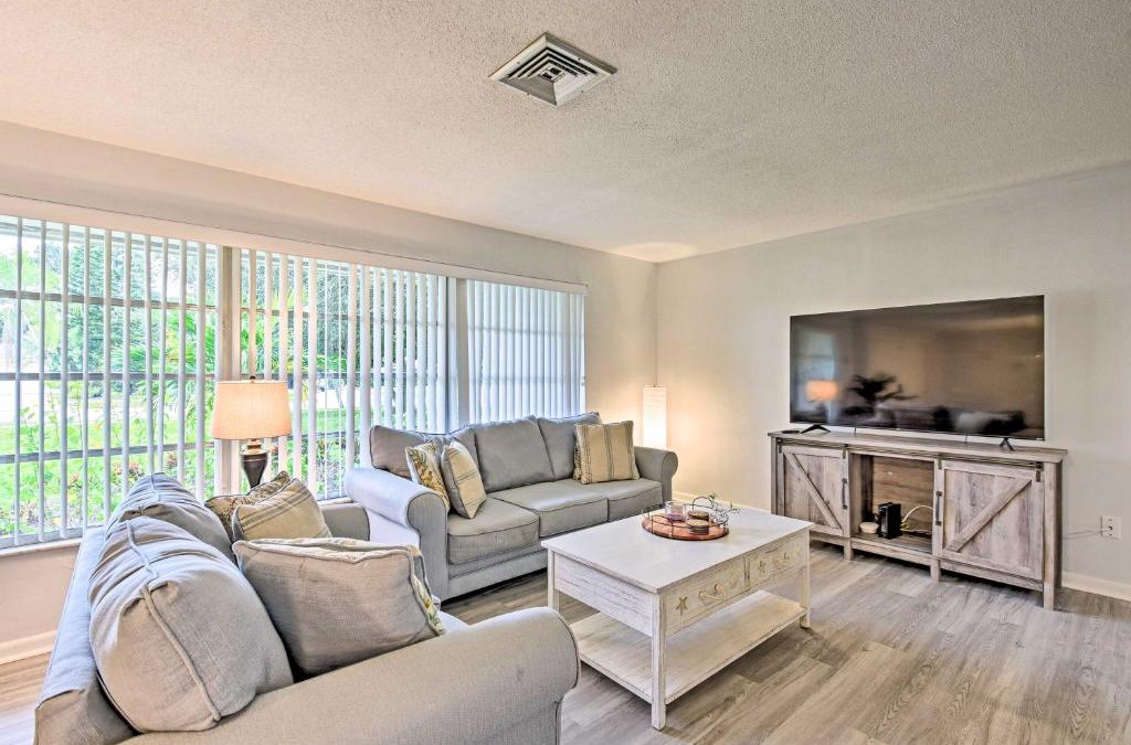 Whitfield House | Modern Sarasota Home with Private Pool and Grill!