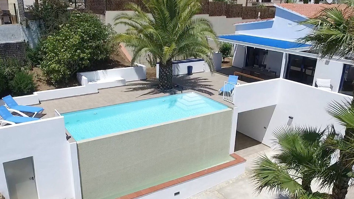 Vall-Llobrega Villa | Modern Seaview Villa With Infinity-Pool