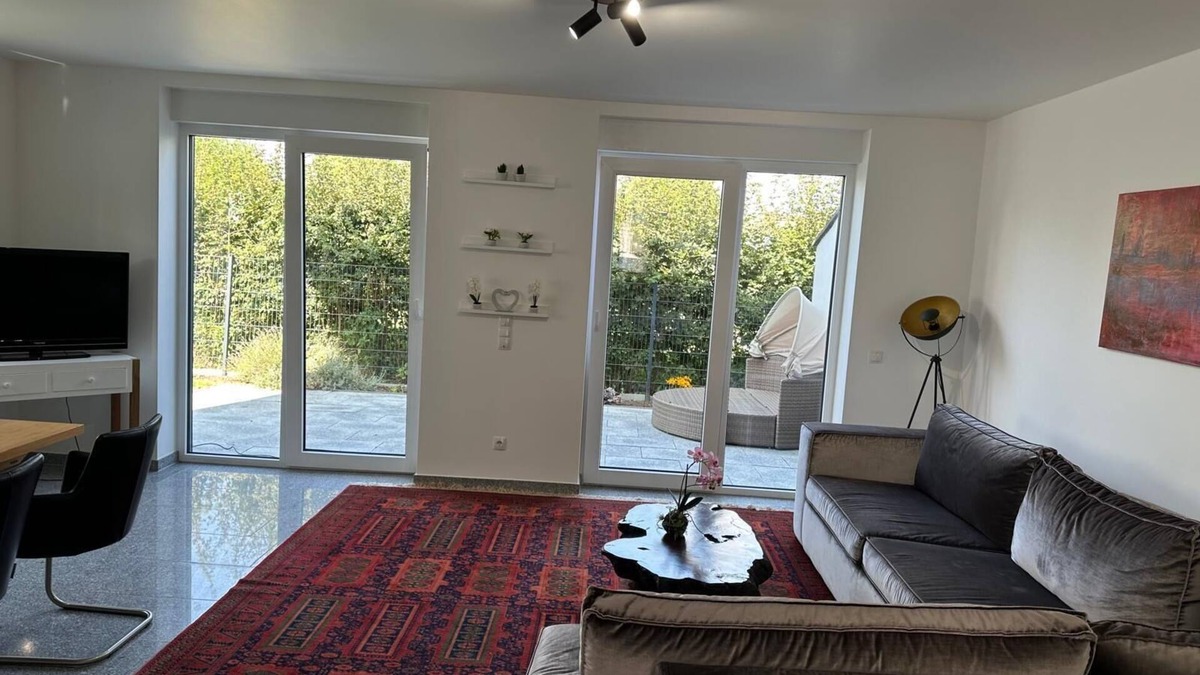 Mainz-Bingen Apartment | Modern semi-detached house in Oppenheim, good connections to Mainz.
