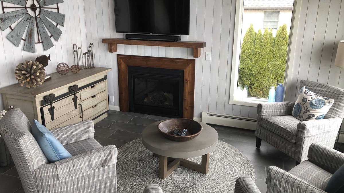 Town of Benton House | Modern Seneca Lake Waterfront in Heart of Finger Lakes Wine Trail