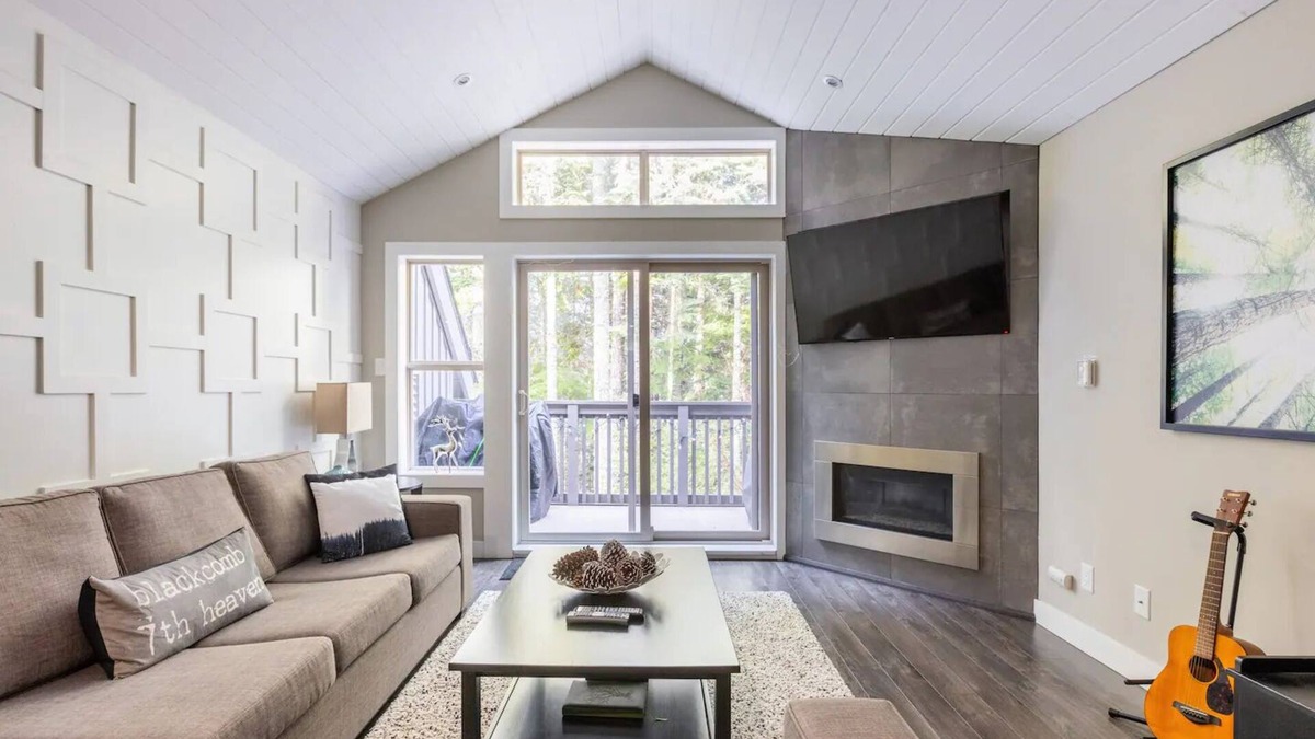 Upper Village House | Modern Ski-in Townhome with Hot Tub