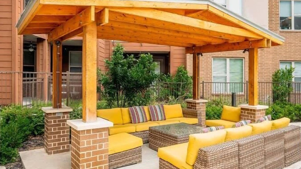 West Congress Apartment | Modern SoCo CozySuites w/2 Pools! #02