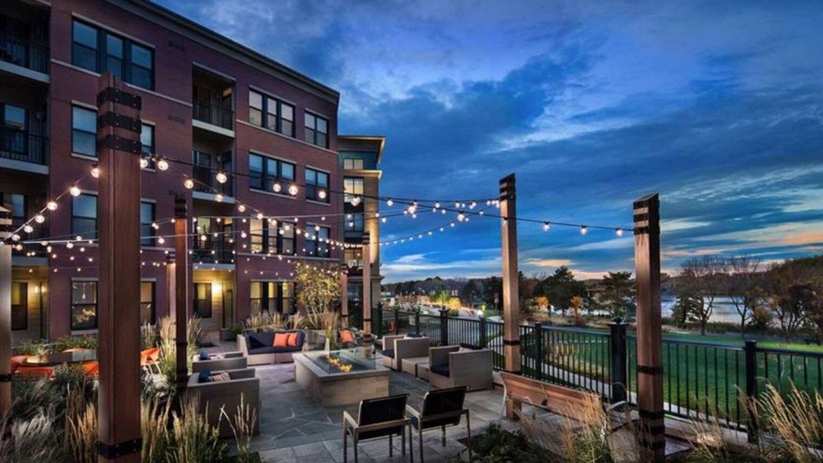 Assembly Square Apartment | Modern Somerville 1BR w/W/D, Gym & Roof, nr Assembly T, by Blueground