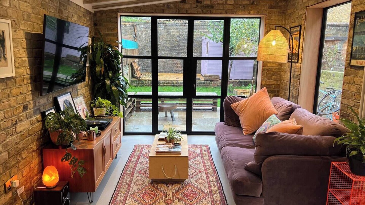 Livesey Apartment | Modern & Spacious 1 bed flat, with large garden on a quiet street in Peckham