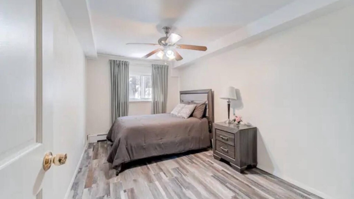 Canarsie Apartment | Modern spacious 2 BD Getaway in vibrant Canarsie Brooklyn with Parking