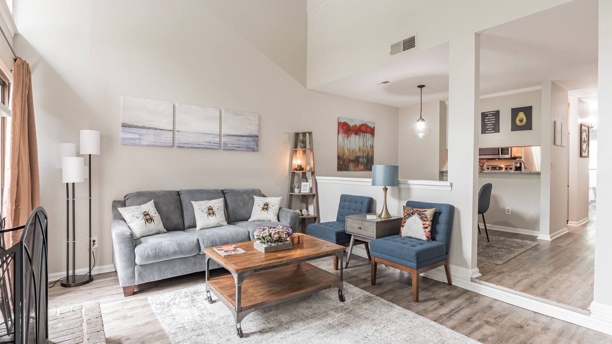 Cameron Wood House | Modern Spacious 2BR w/King Bed & Private Patio (So CLT)