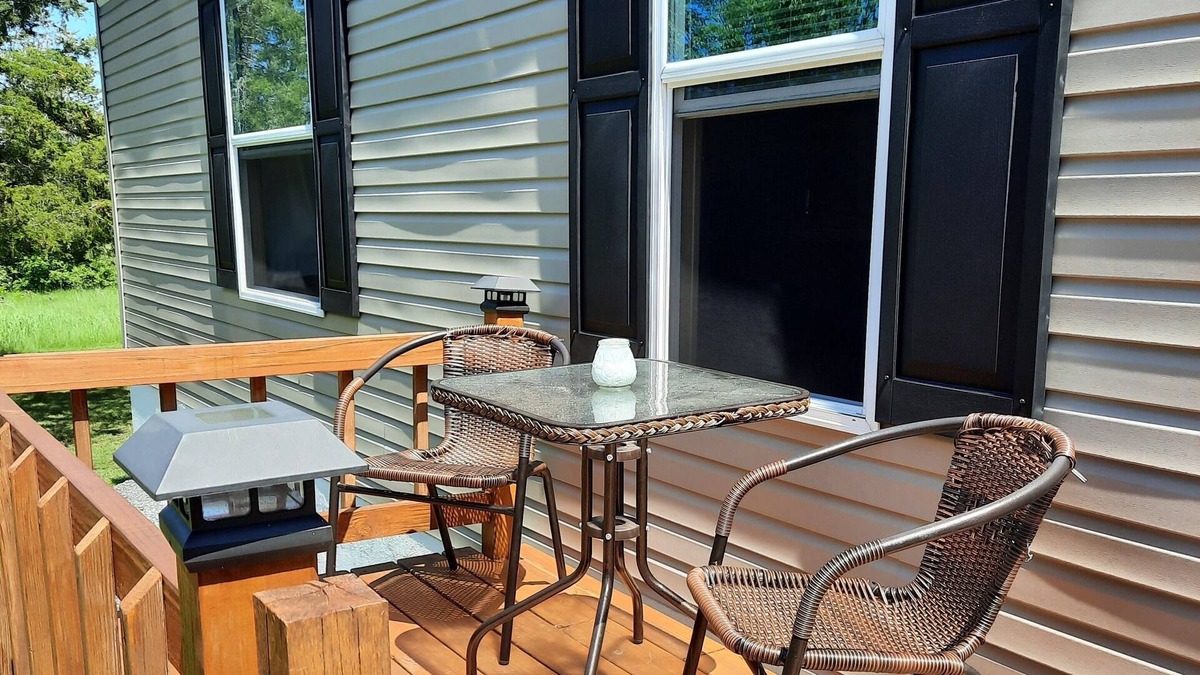 Cape Vincent House | Modern, spacious 3 BR/2 BA mobile home in quiet country setting..