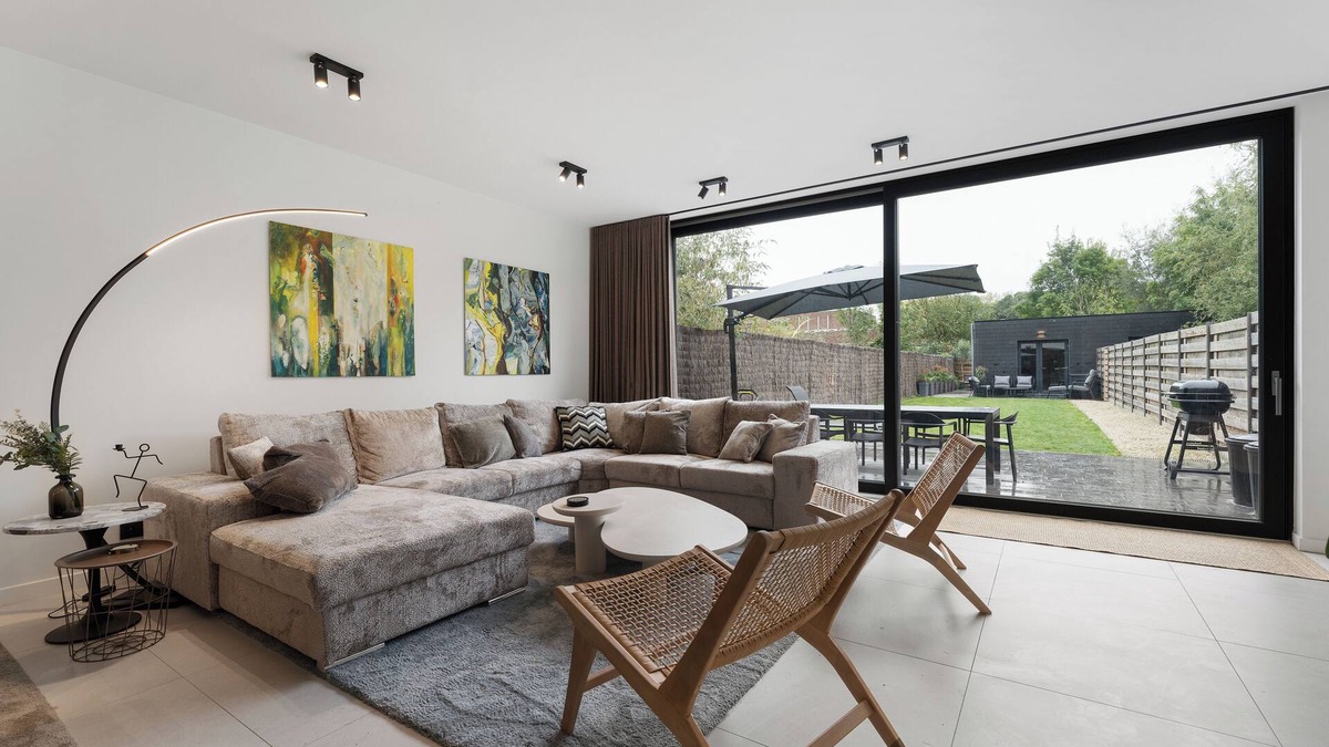 Kortrijk Villa | Modern & Spacious House with Wellness