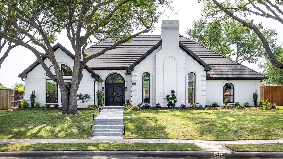 Plano House | Modern, Spacious Pool Home in Plano