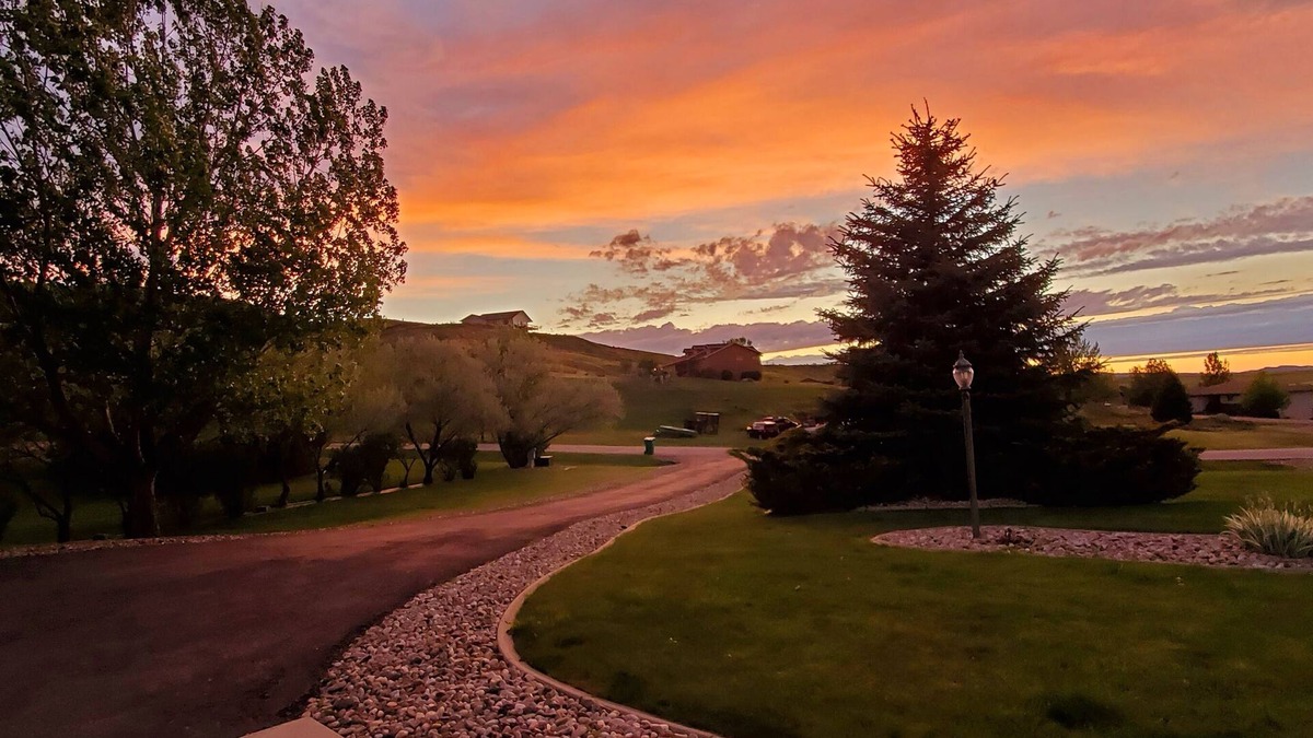 Rapid City House | Modern, spacious property off Wildhorse Drive