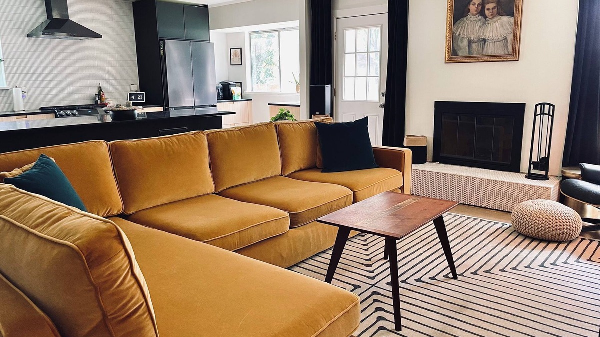 Franklin Park House | Modern stay in a centrally-located home 10 minutes to Downtown and East Austin