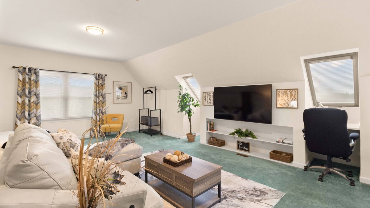 Barium Springs Apartment | Modern Studio Apartment in Tranquil wooded setting, minutes from I-40 & I-77.