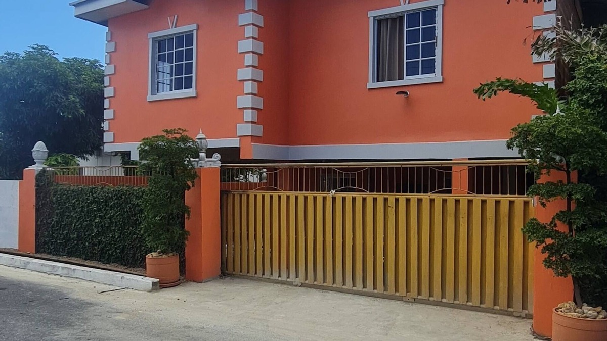 Tunapuna Apartment | Modern studio apartment which caters to your every need