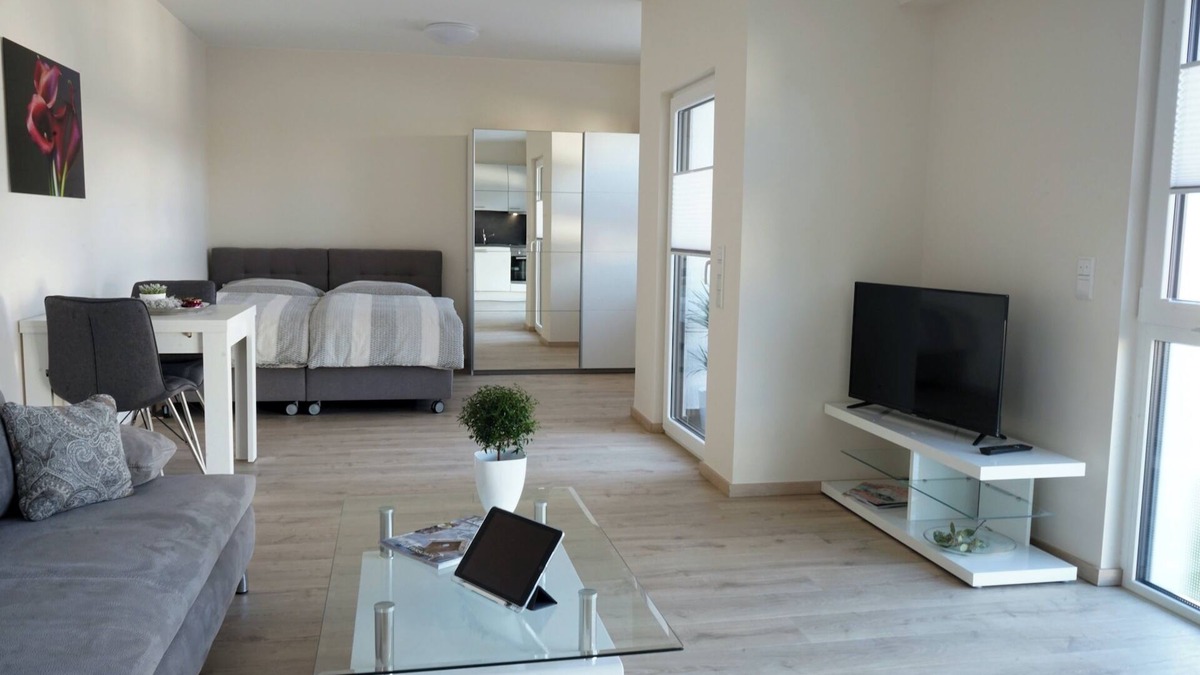 Spessart-Main-Odenwald Apartment | Modern studio with balcony (approx. 40 sqm)