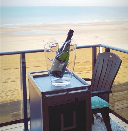 Raversijde Apartment | Modern studio direct Seaview & free parking