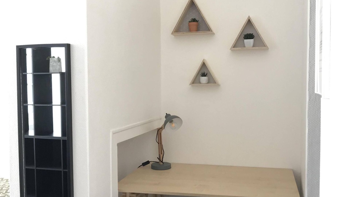 Auxerre Apartment | Modern studio, hyper city center