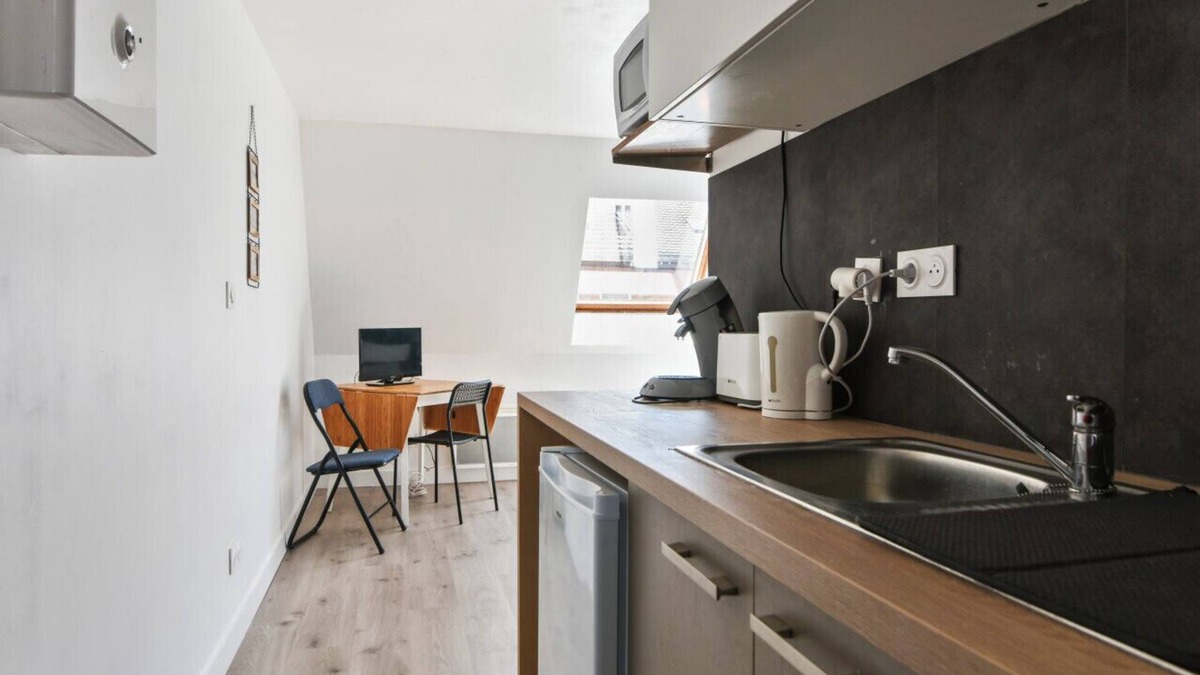 Fives Apartment | Modern studio near Lille’s city center – Welkeys