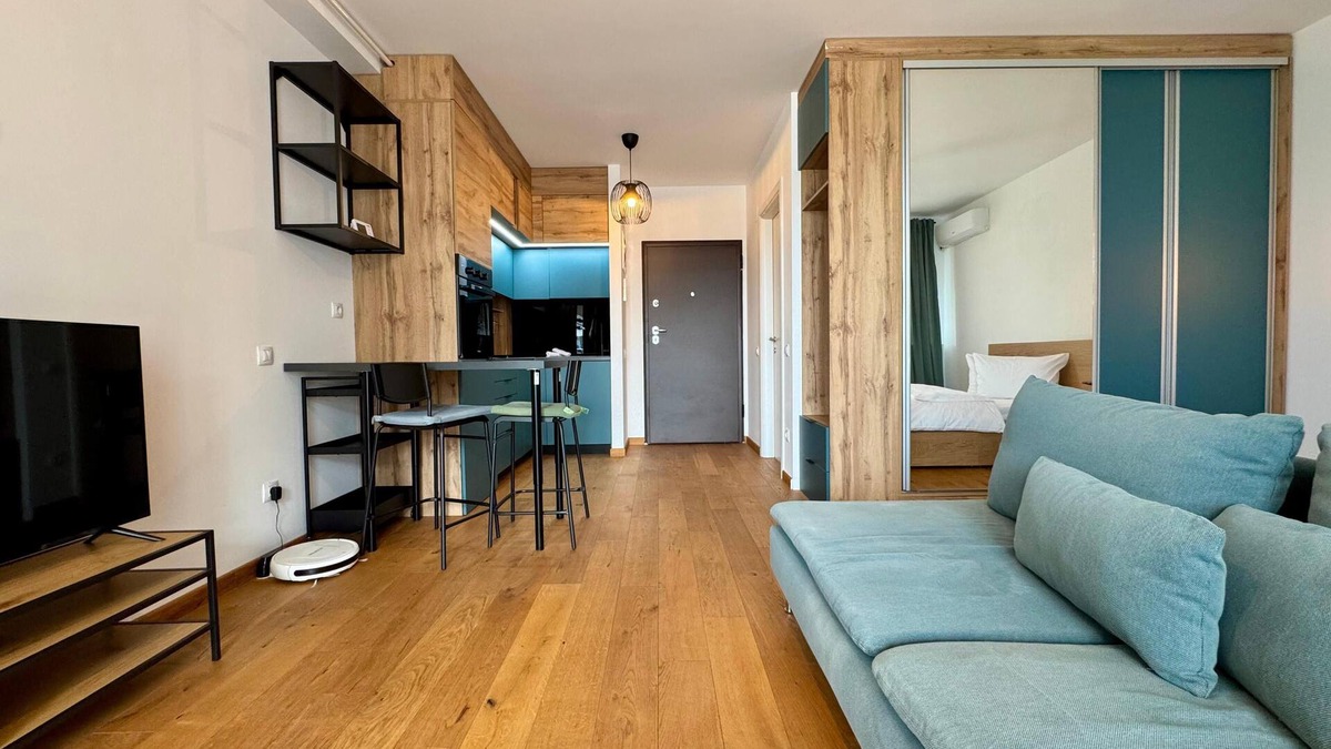 Sector 3 Apartment | Modern Studio with Lake View