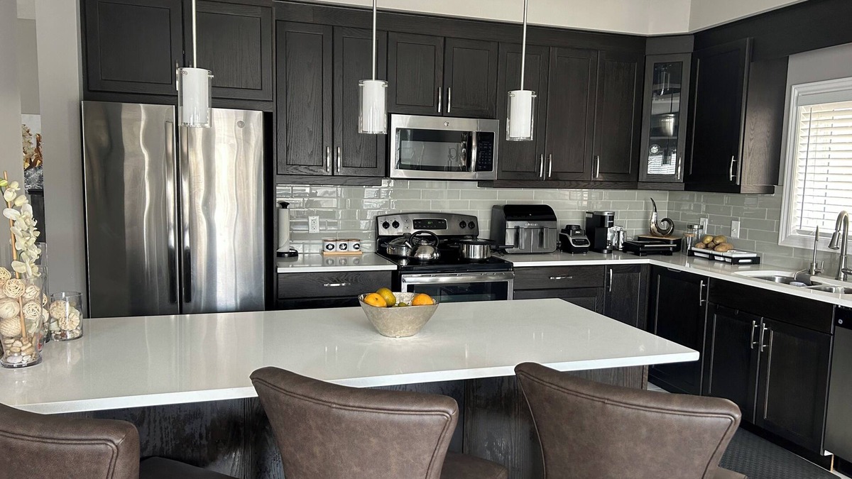 Doon South House | Modern Stunning House 4Bed 2.5 bath
