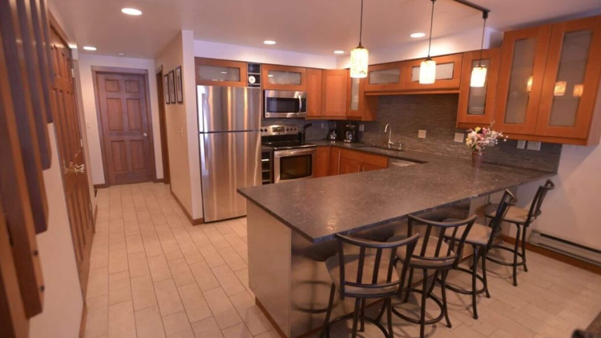 McCall Condo | Modern style 3-bedroom condo close to downtown, lake, beaches, parks, and golf.