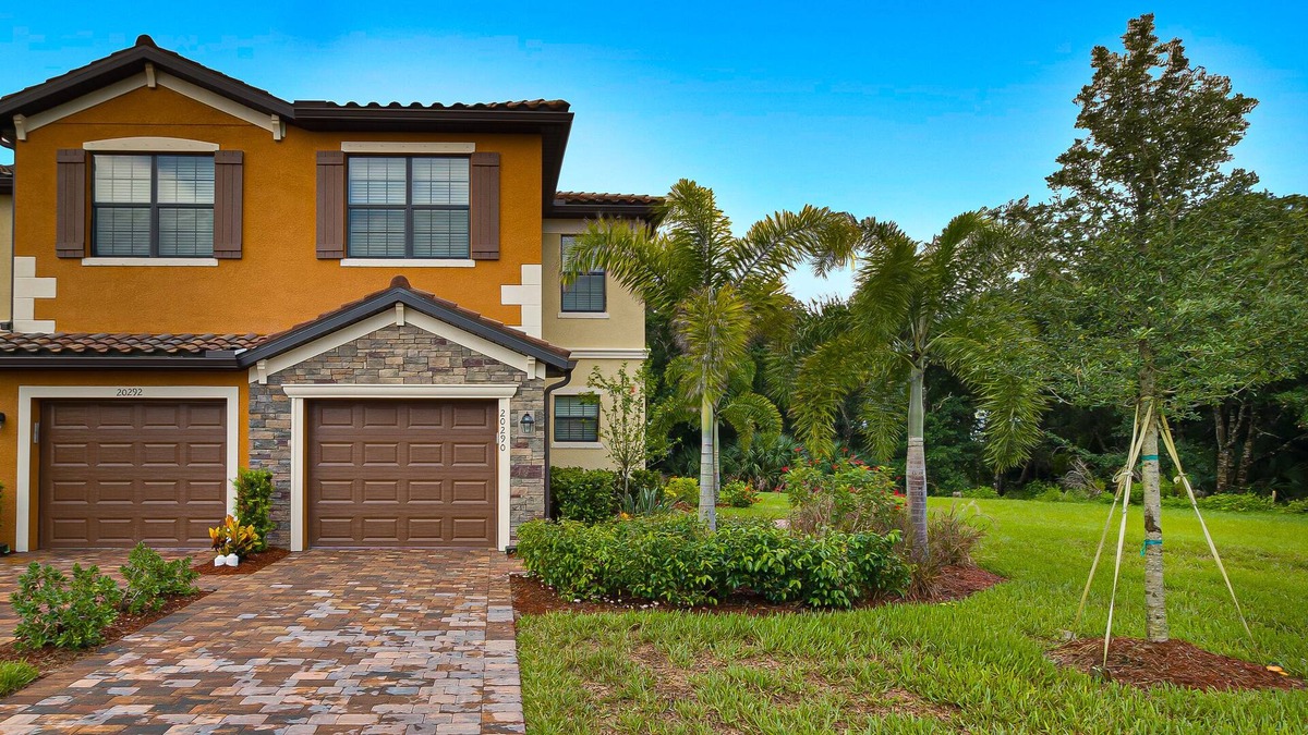 Gran Paradiso House | Modern Styled Townhome In Amenity Rich Community