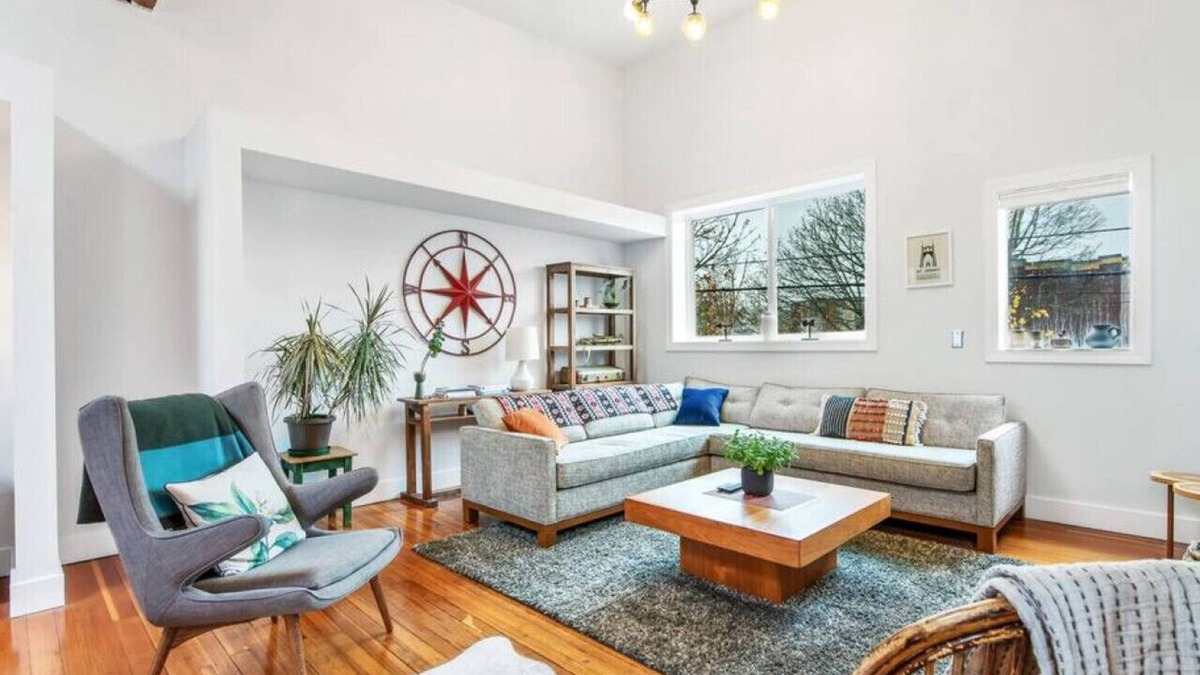 St. Johns Apartment | Modern Stylish 2 BR in Historic St. Johns