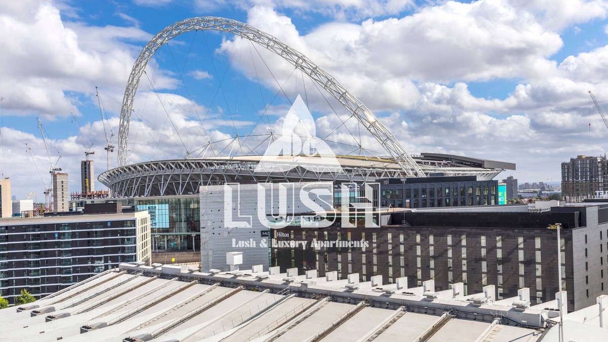 Wembley Park Apartment | Modern, Stylish 2bedroom & 2 Bath PENTHOUSE Apartment next to Wembley Stadium!