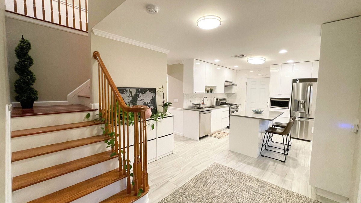 Edison House | Modern & Stylish 3 bed single house central Jersey