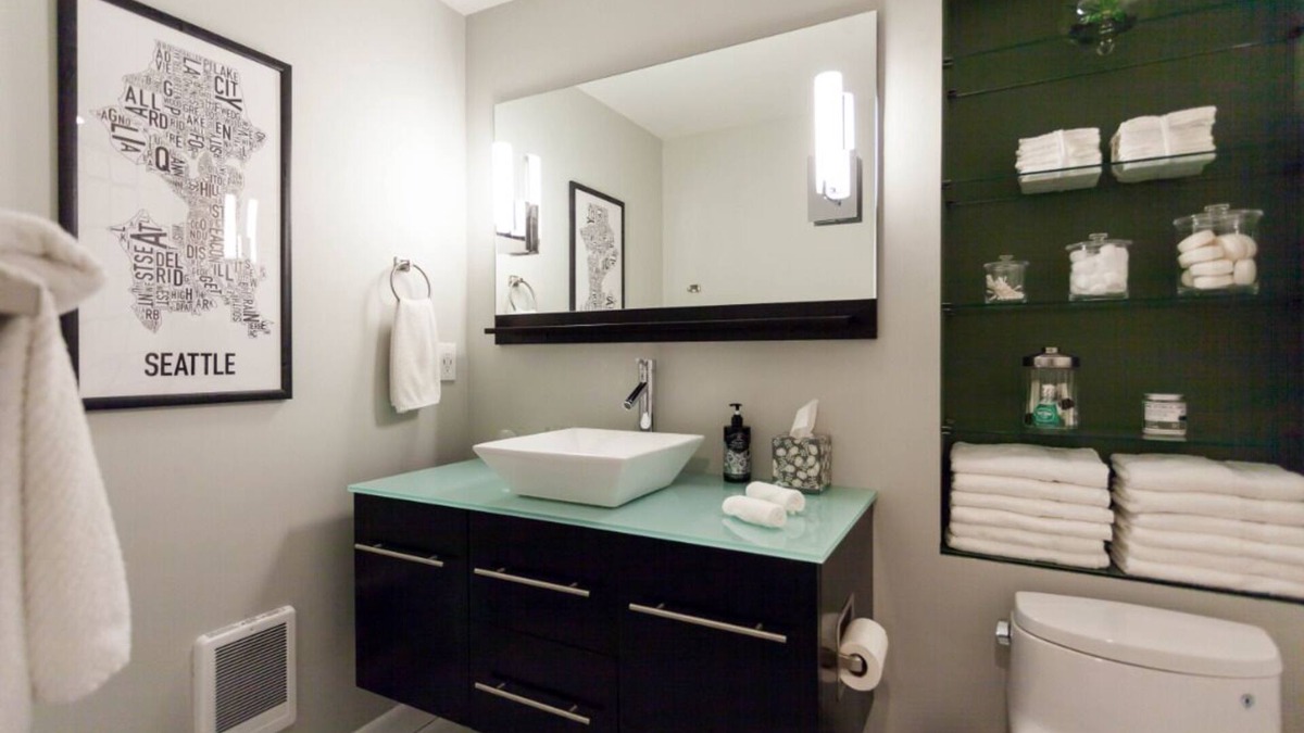 Fremont Apartment | Modern/Stylish Studio in charming Fremont neighborhood
