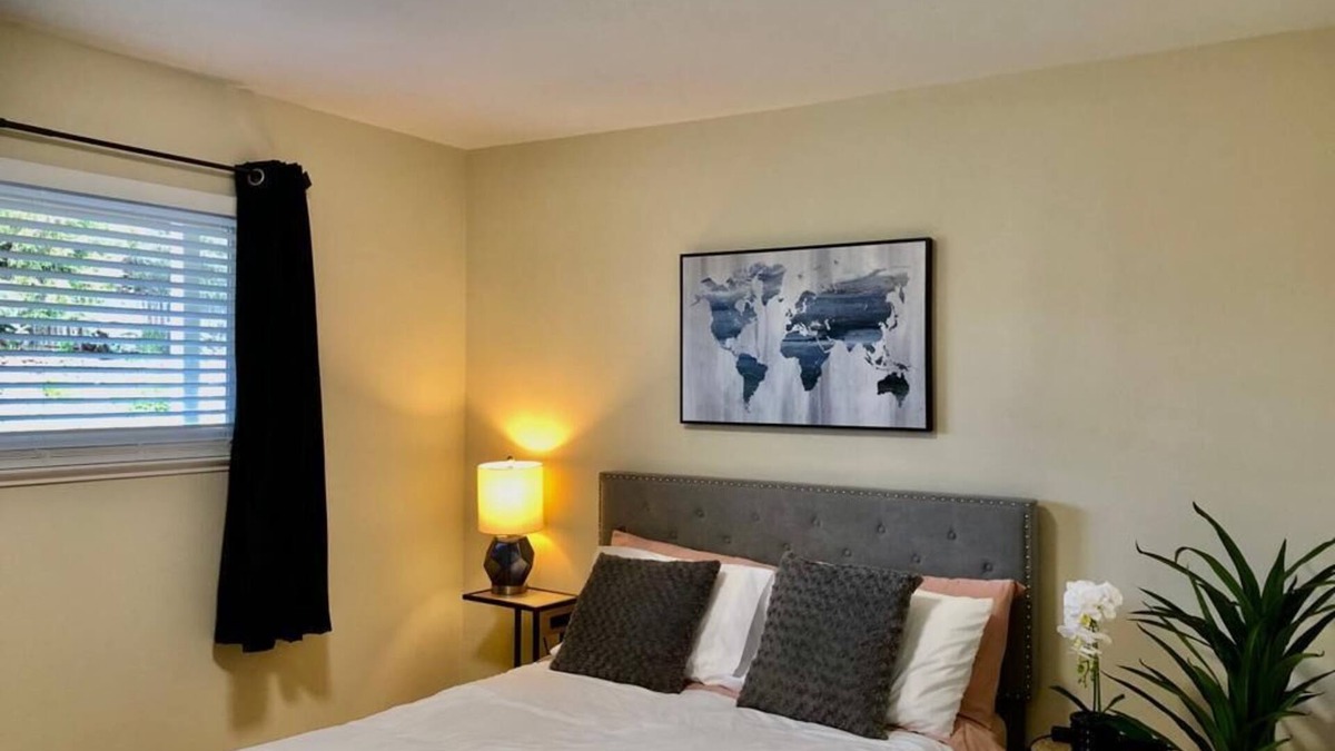 San Leandro House | Modern Stylish Unit w/Parking Perfect for Group
