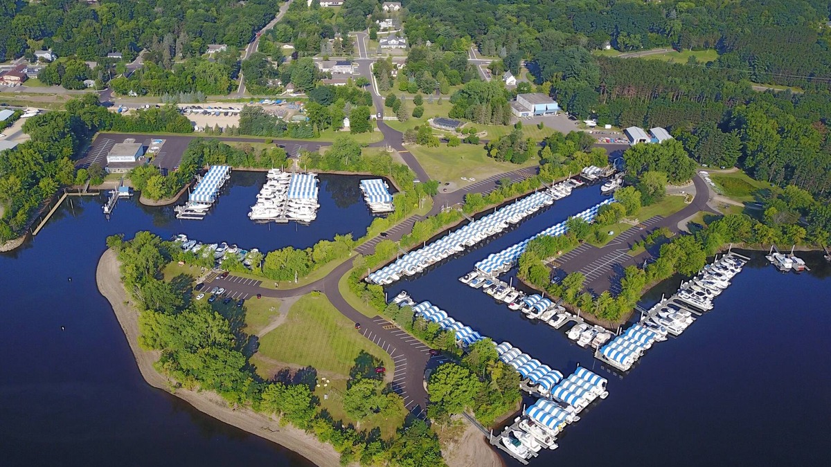 Afton Apartment | Modern Suite in Downtown Afton, 5min to skiing, hiking, riverboating & more!